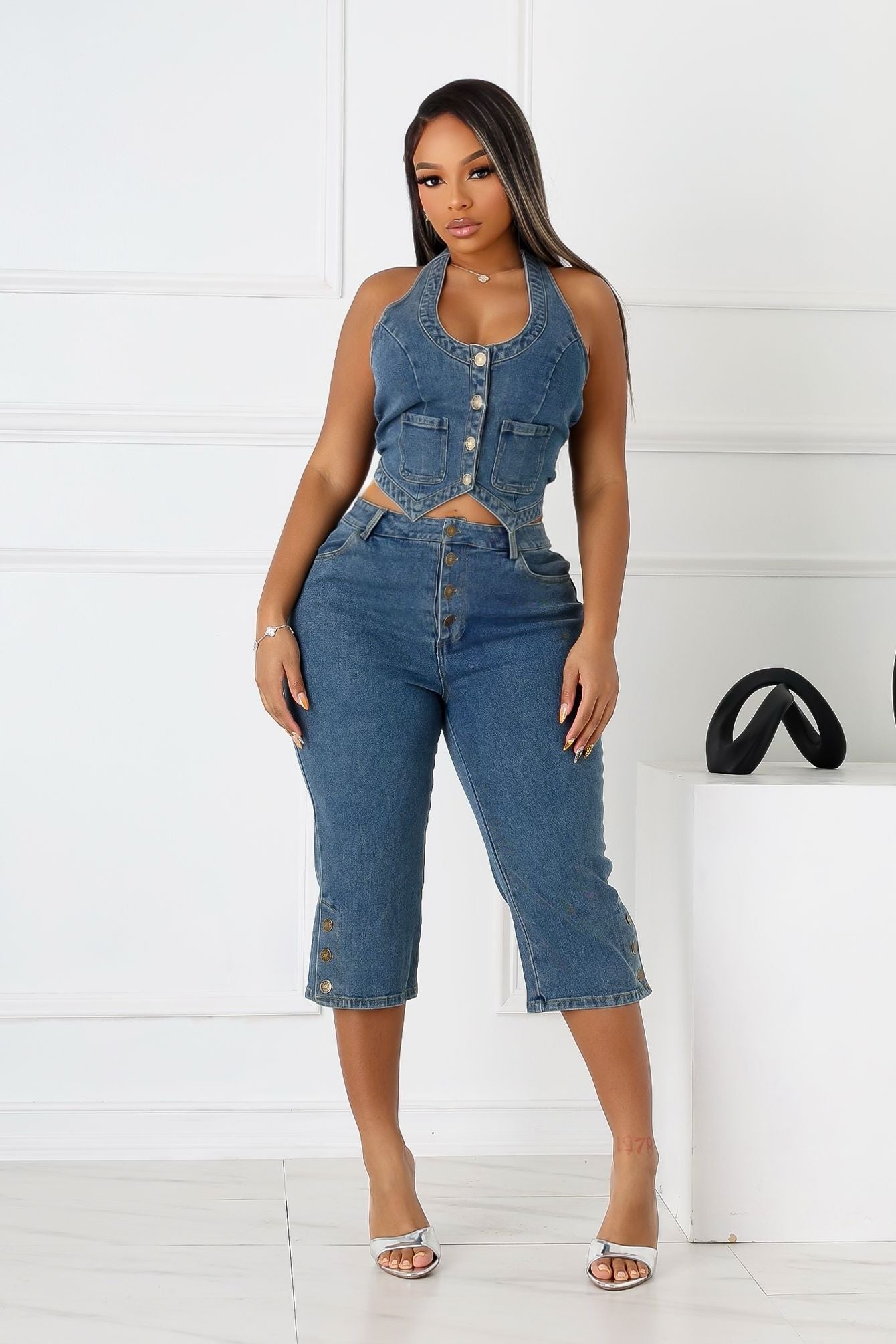 Your Signature Capri Denim Pants