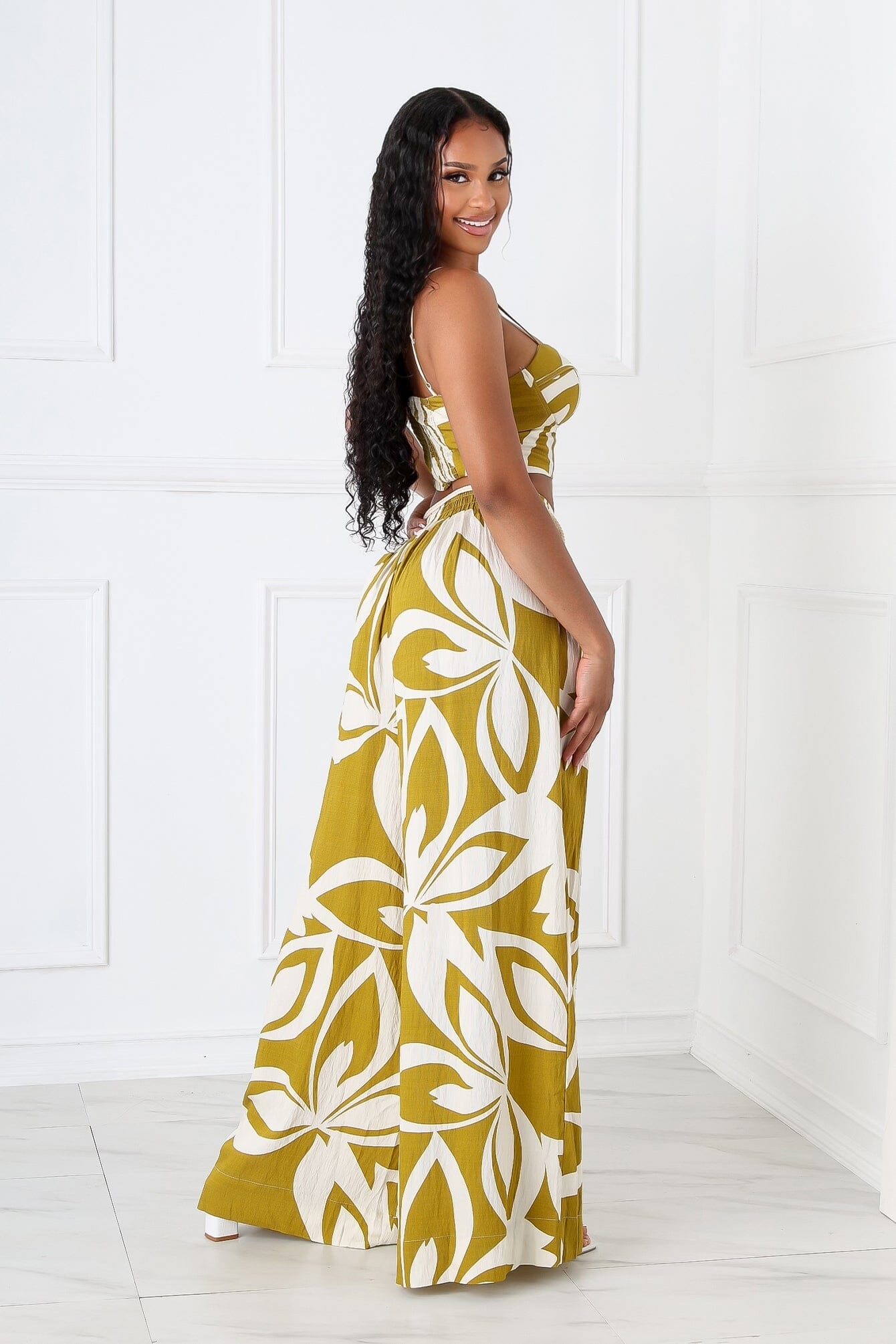 Tumon Printed Crop Top & Pants SET