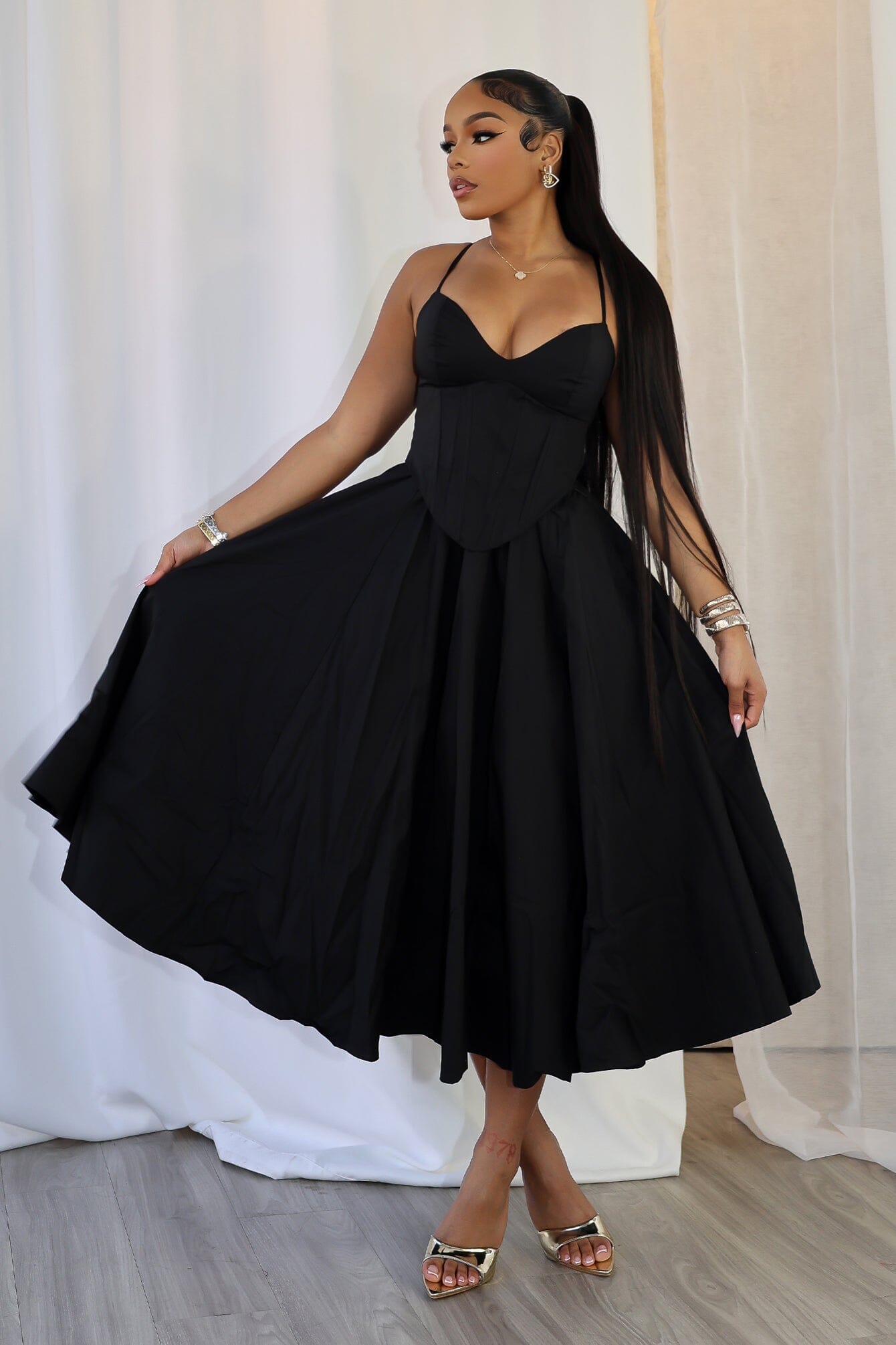 Voluminous Poplin Corset Midi Dress
